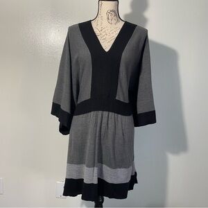 Massini Women’s 3X Gray and Black Color Block Dolman Sleeve Mini Sweater Dress
